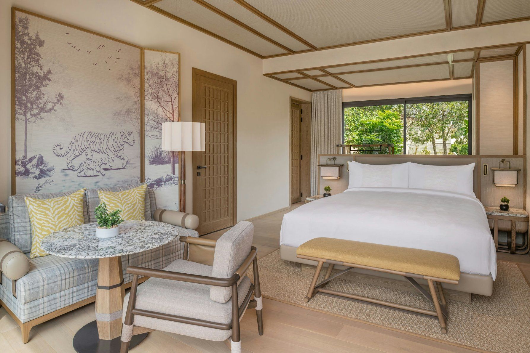 Deluxe King, Garden View, Bedroom