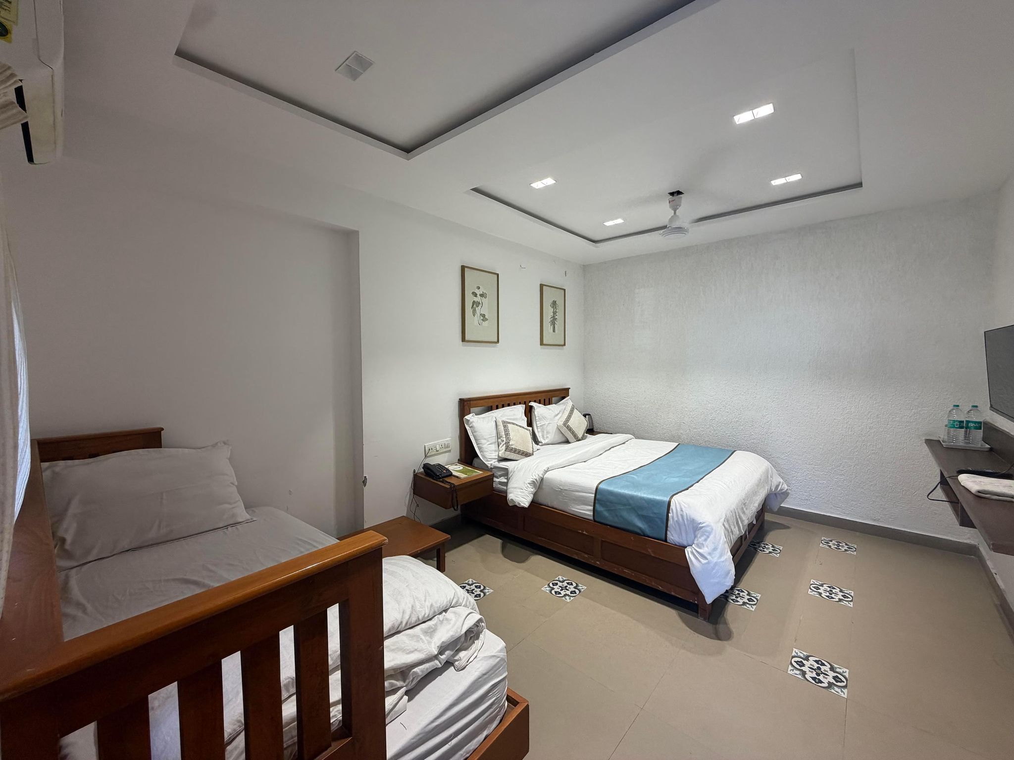 Bungalow Seven Deluxe Triple Bed 3