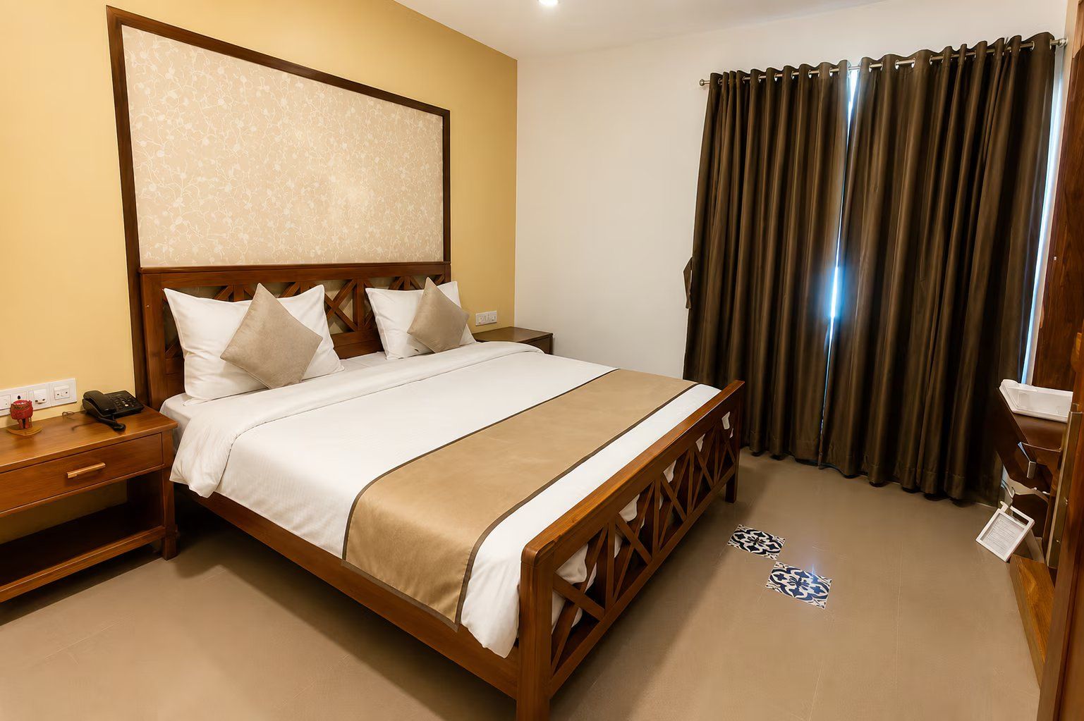 Bungalow Seven Standard Room 2