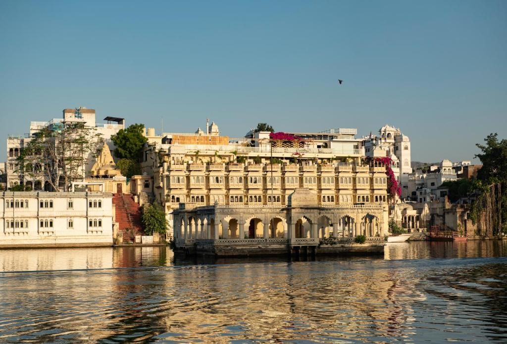 Minimalist - Lake Pichola Edit - Image 1