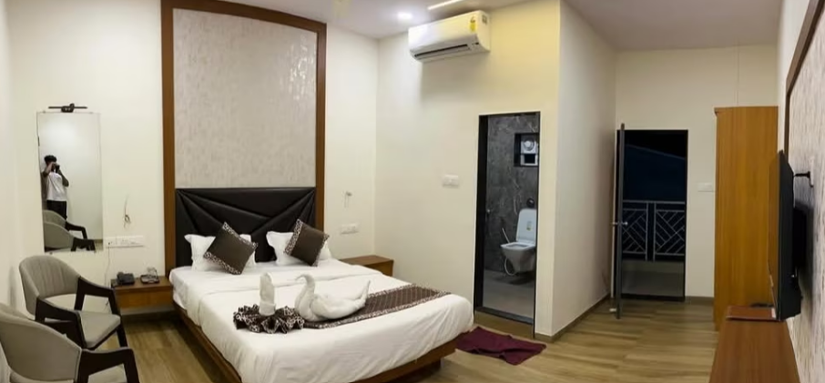 SHRIKRUSHNA THE LAKEVIEW RESORT