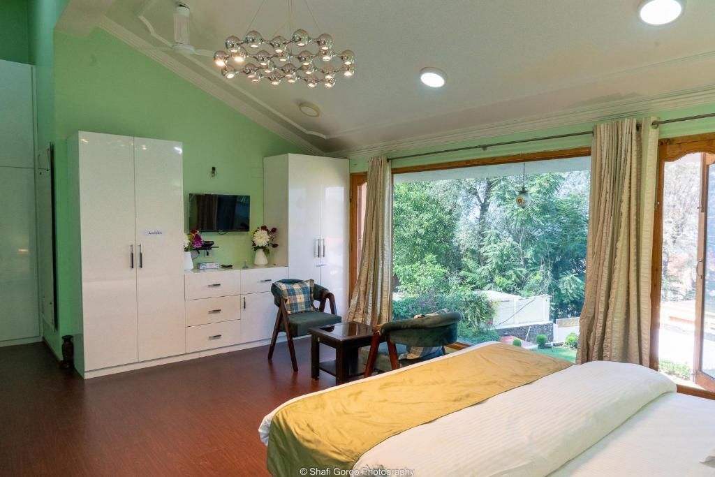 Orania Luxury Villa Superior Room 3