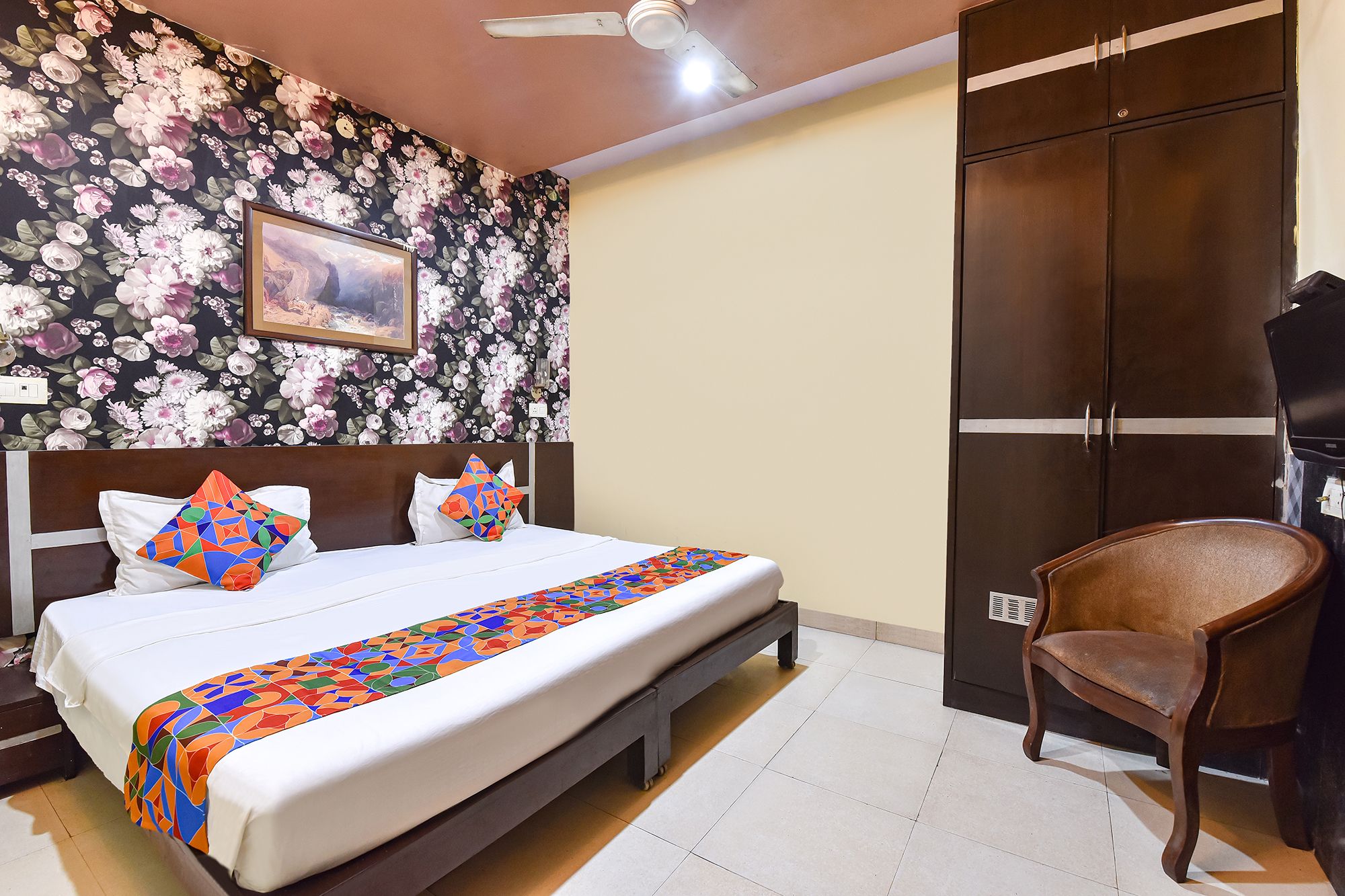 FabHotel AK Acacia Jazz Club