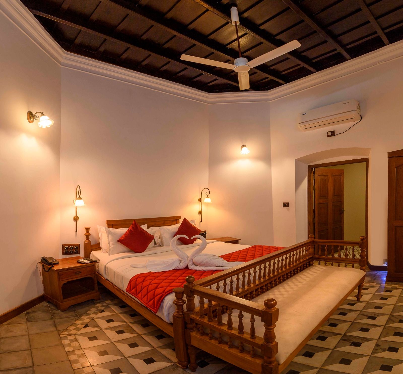 Amritha heritage DELUXE ROOM 5