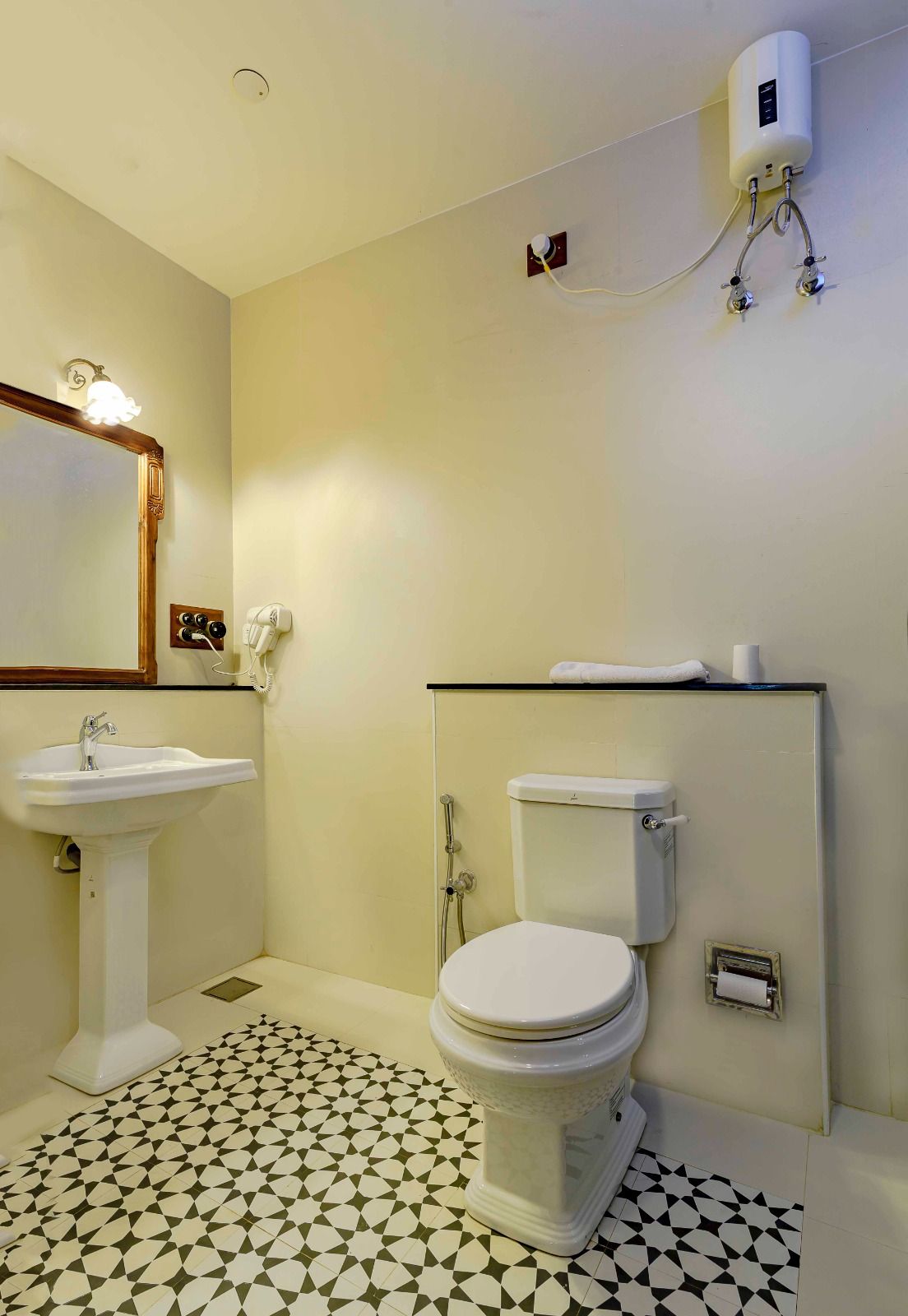 Amritha heritage DELUXE ROOM 13