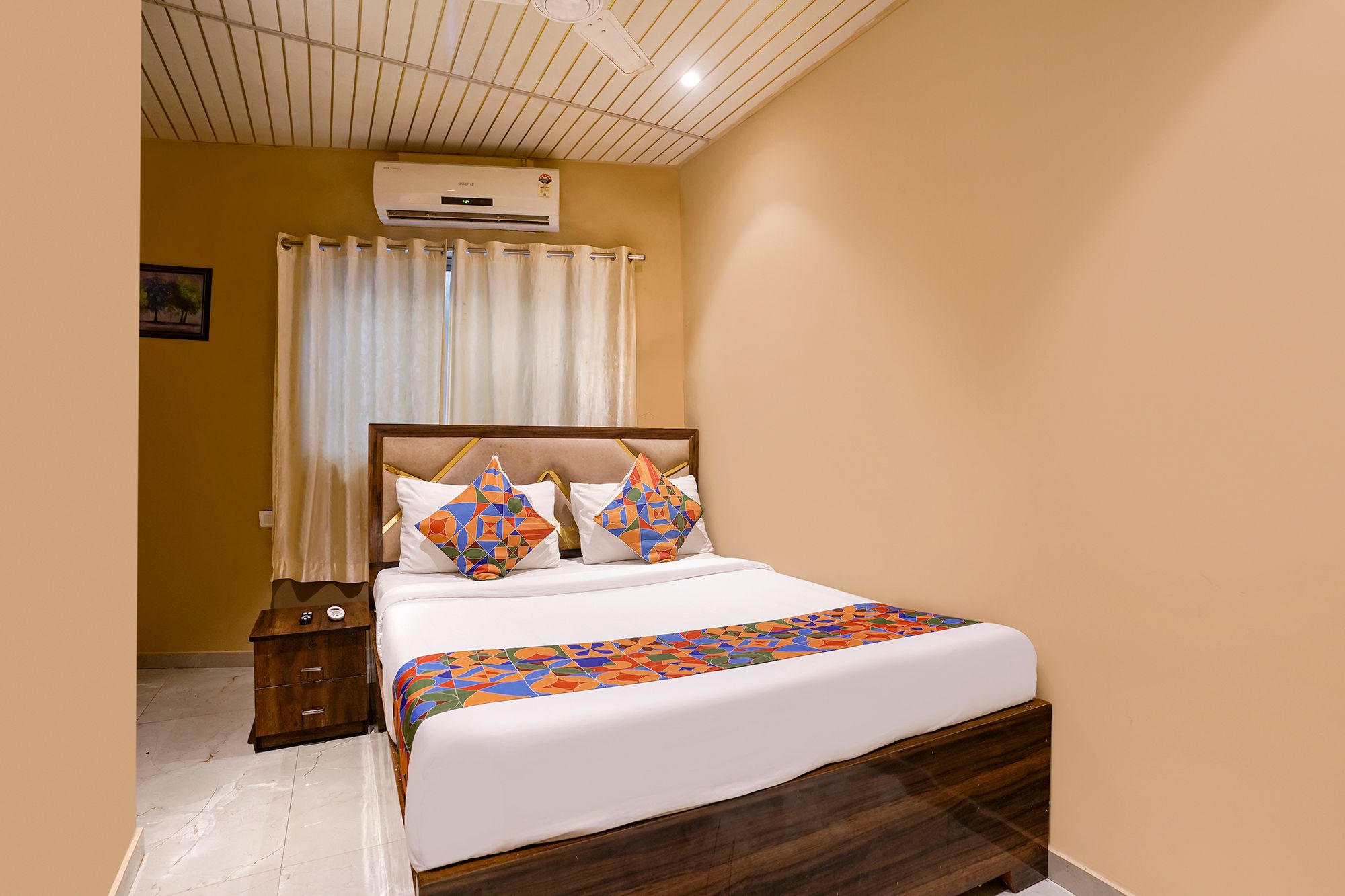 FabHotel Grand Palace