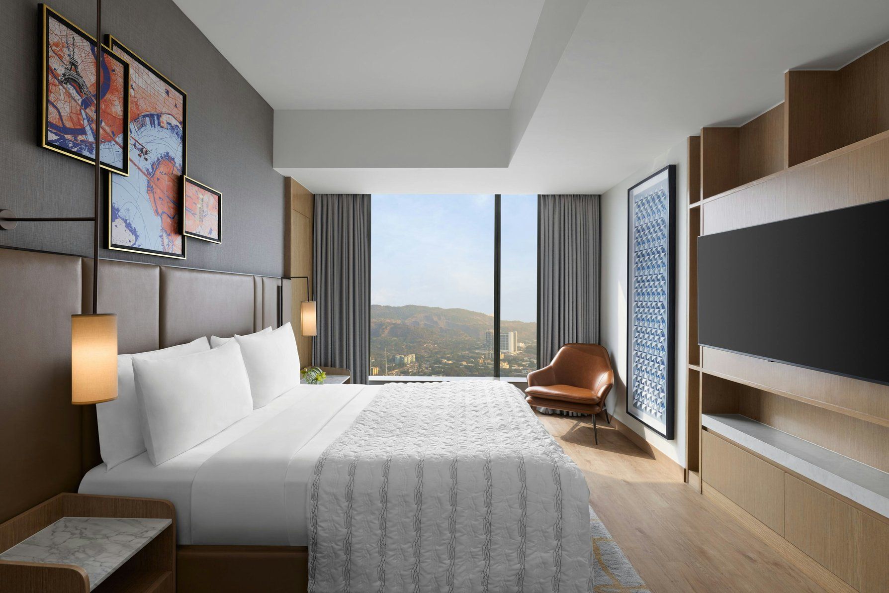 Le Méridien Navi Mumbai Premium Club, Club lounge access, Larger Guest room, 1 King, Skyline view, Balcony