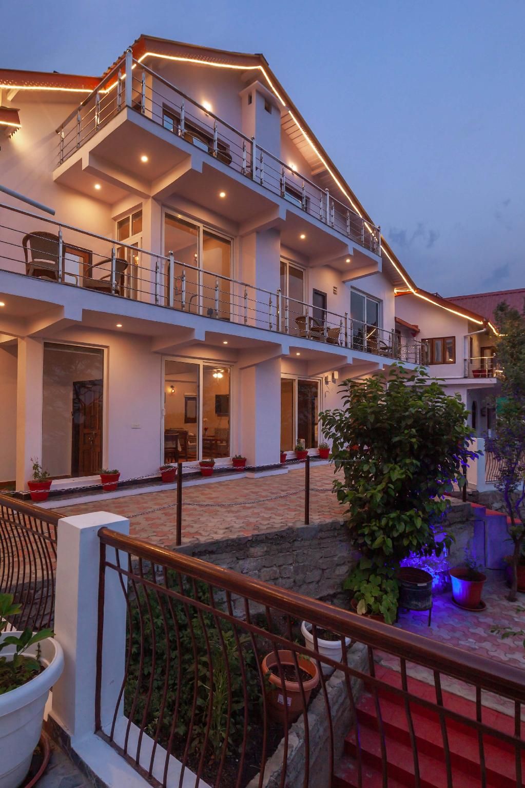 Alaya Stays Amara Dusk 4BHK Villa in Nainital, Nainital