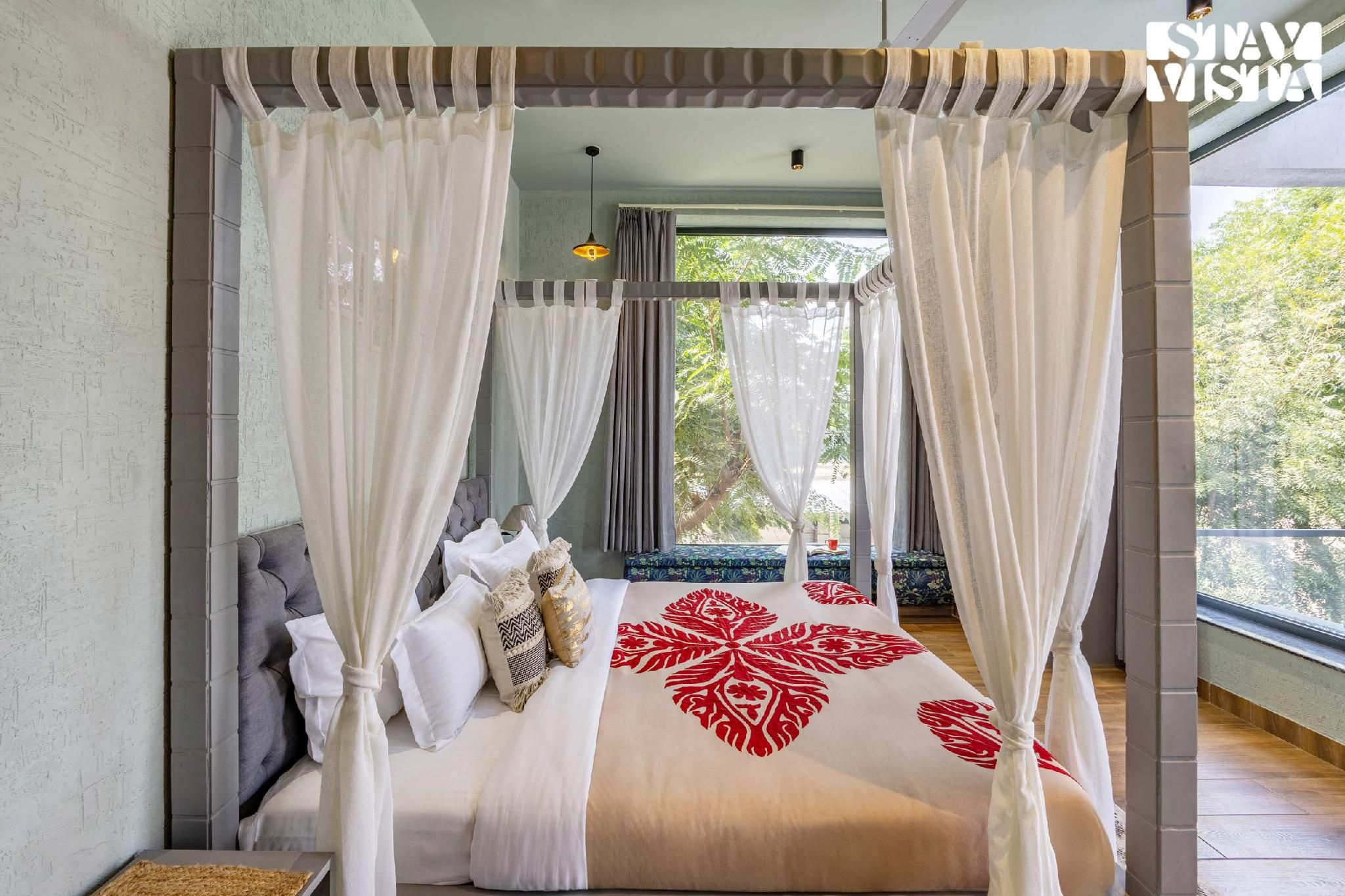 StayVista at Starlit Manor