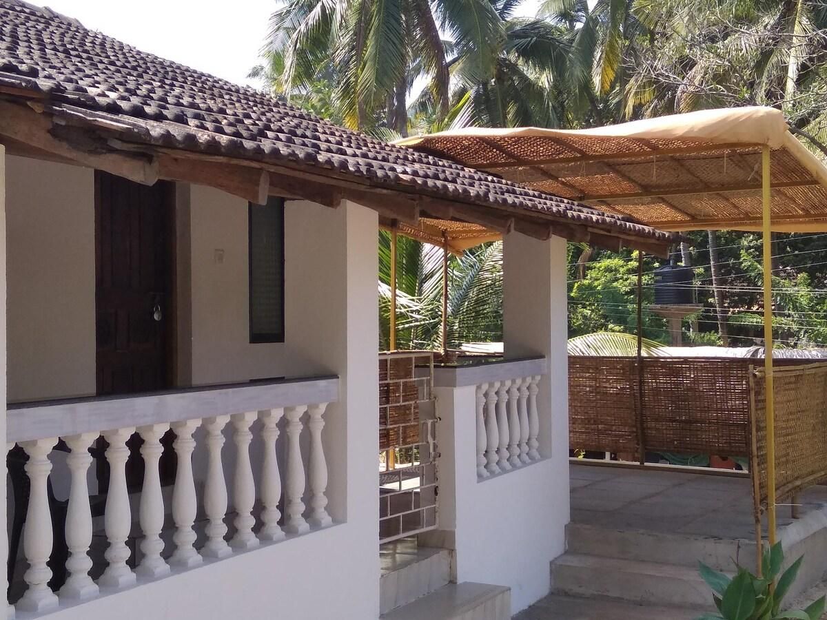 Side Image 2