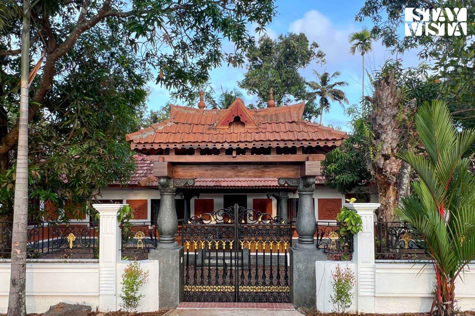 Backwater Heritage - 3 BHK Villa by Vista Rooms