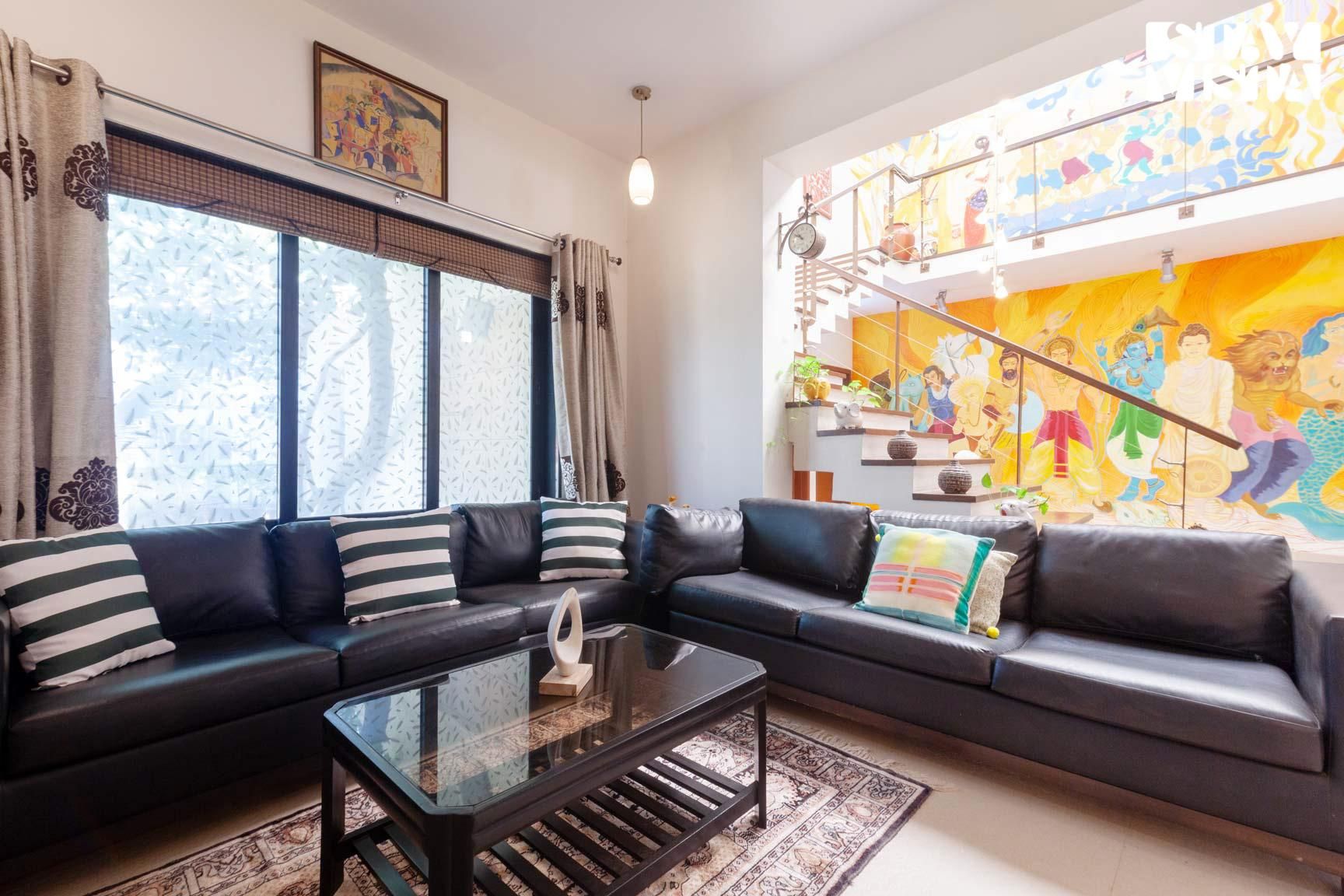 Eden's Estate by StayVista - Featuring cozy rooms with a private pool, and modern interiors for a de