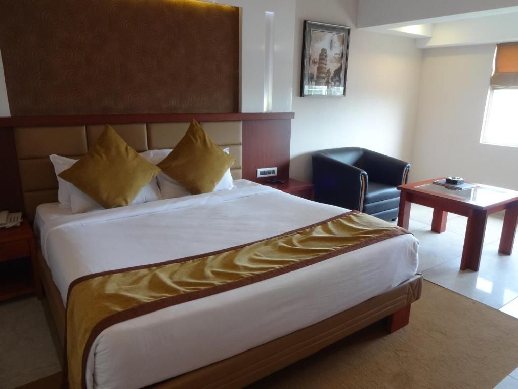 Deluxe Double or Twin Room