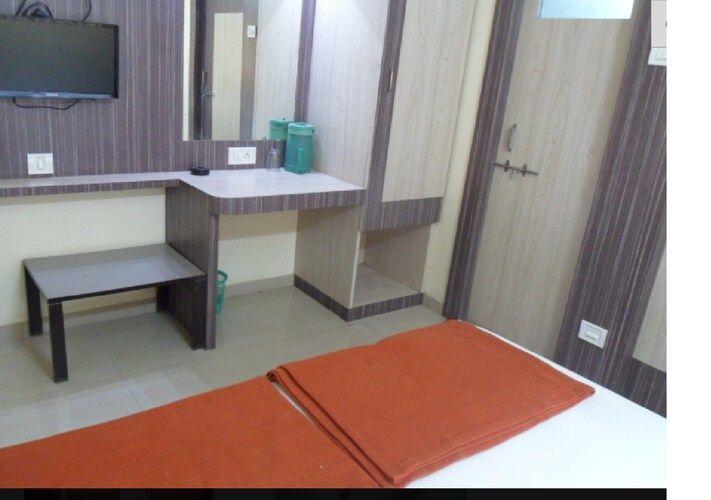 Hotel Vaishali Deluxe Room Non AC 3