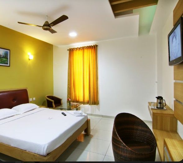 Hotel Annamalai International Deluxe Double A/C 3