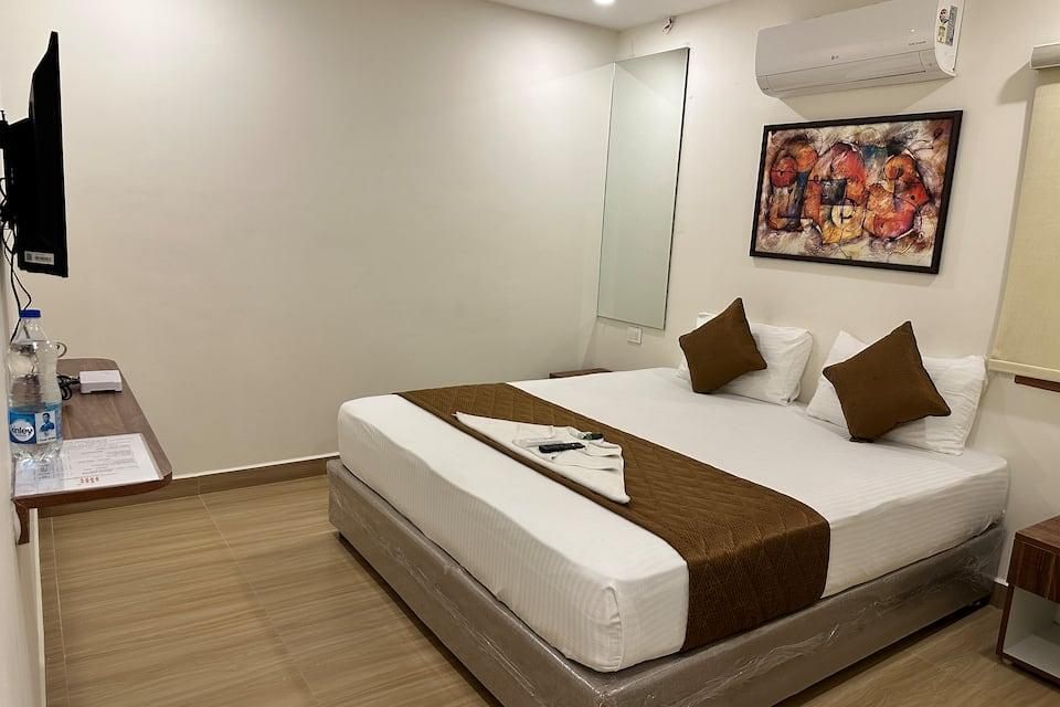 Deluxe AC Room