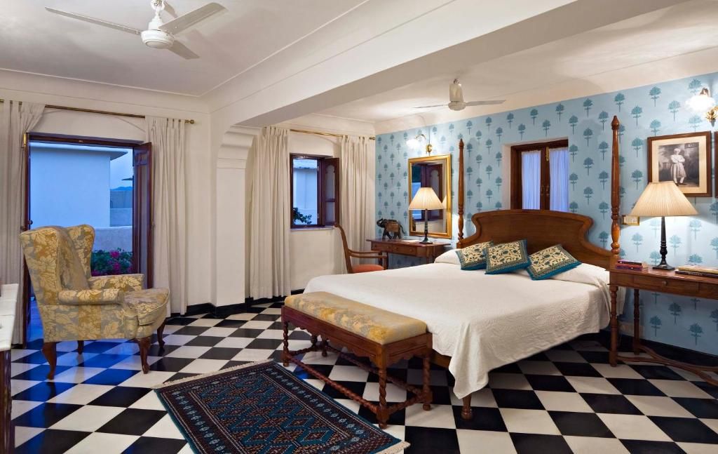 Samode Haveli Deluxe Room 7