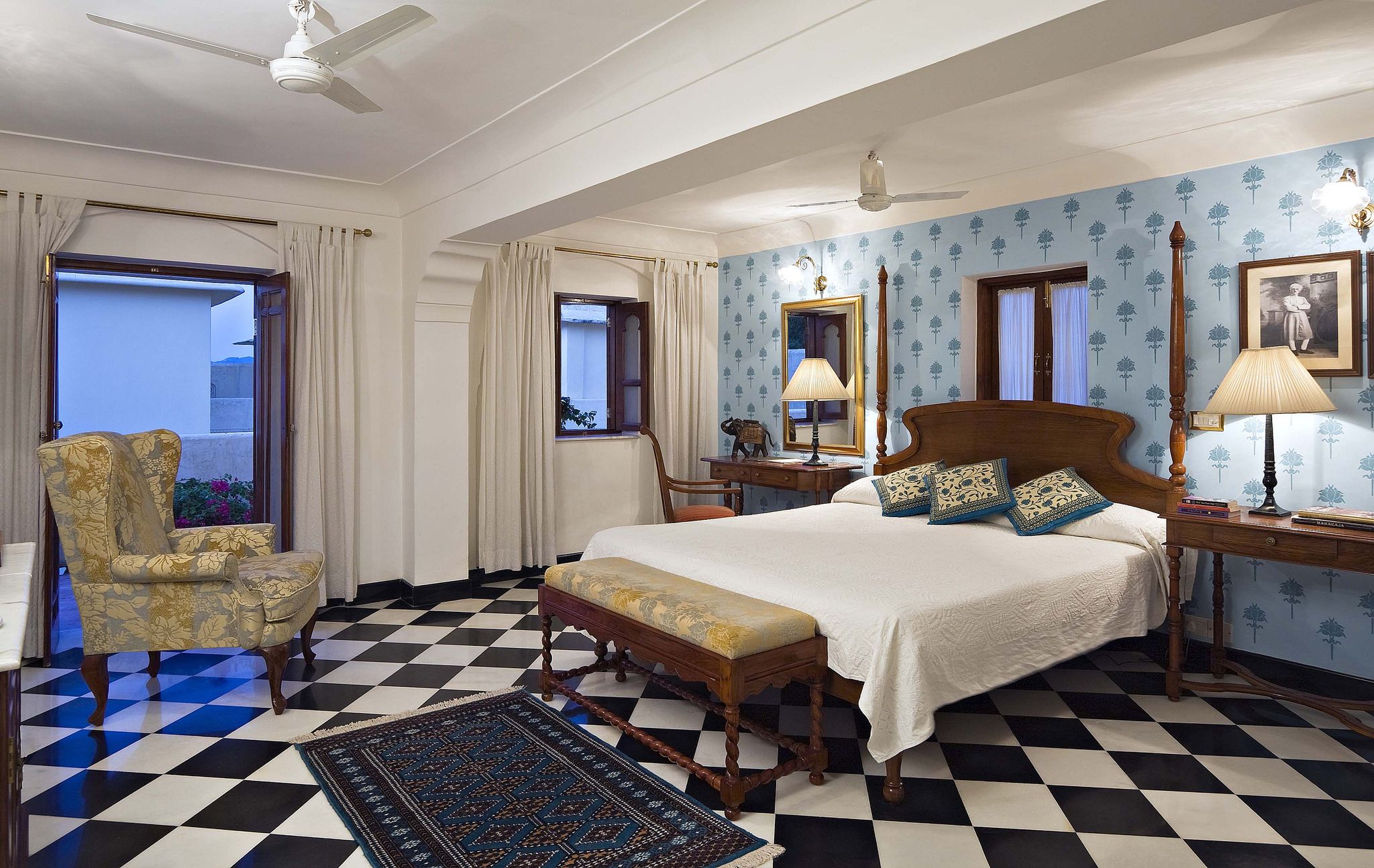 Samode Haveli Deluxe Room 4