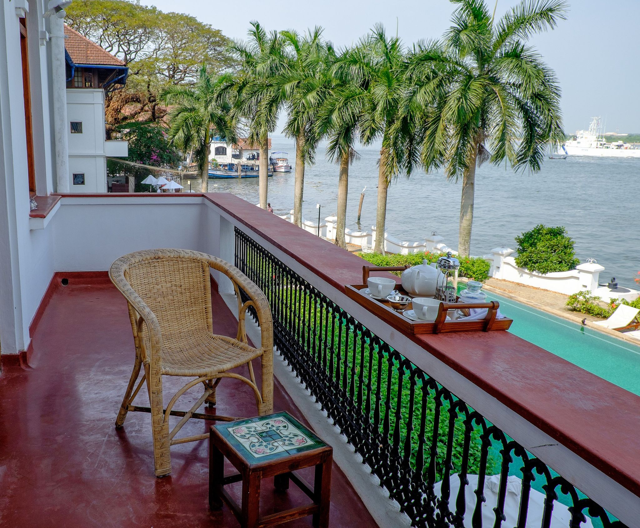 Brunton Boatyard - CGH Earth Sea Facing Room with Balcony 9