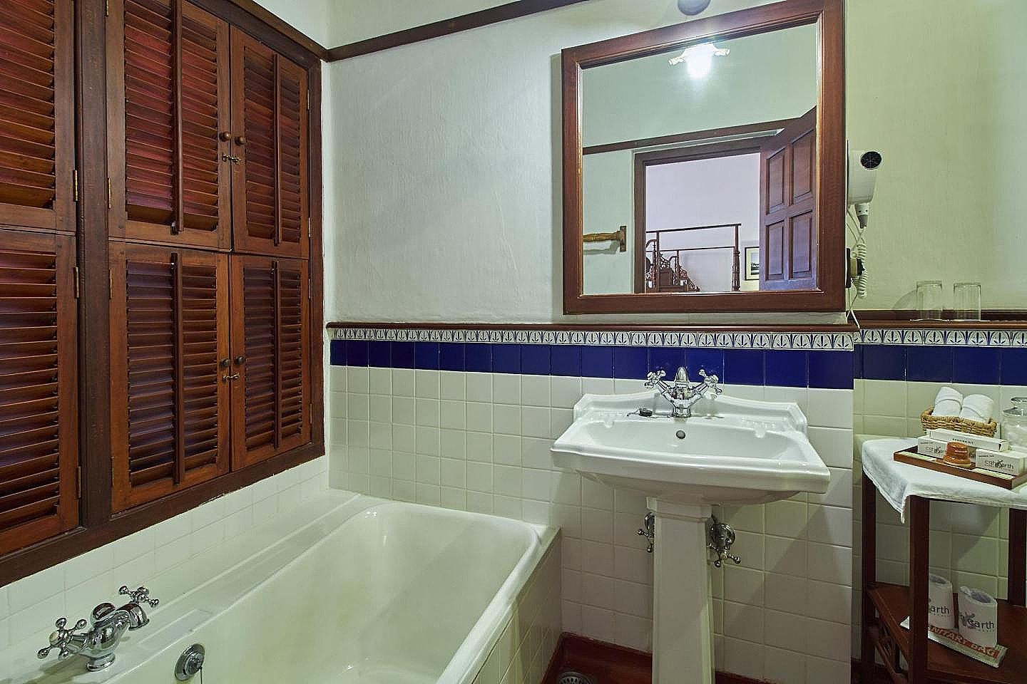 Brunton Boatyard - CGH Earth Sea Facing Deluxe Suite 10