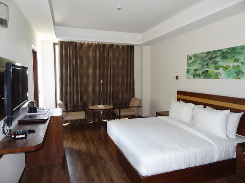 Hotel Hive Deluxe Room 3