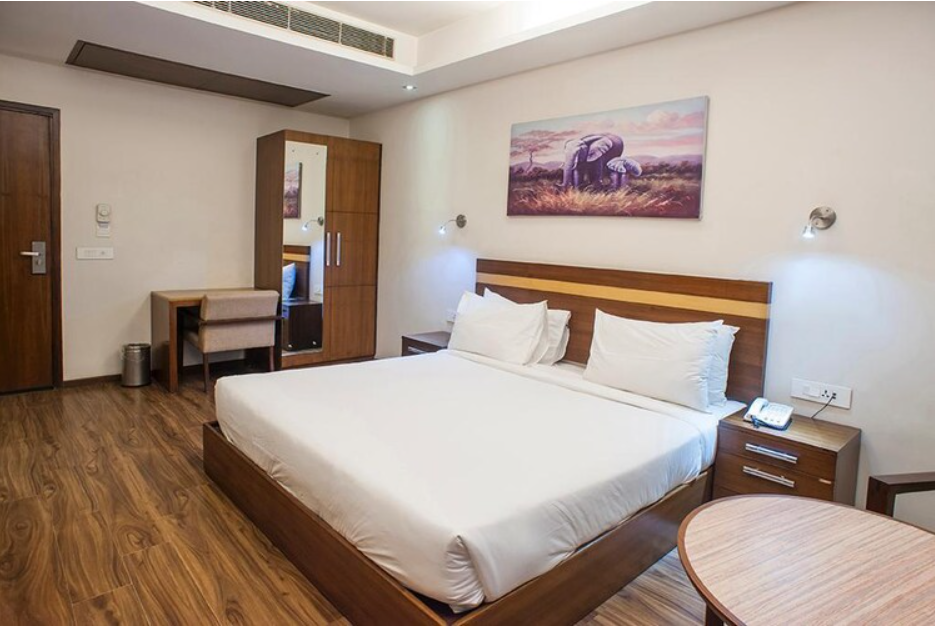 undefined Hotel Hive 5