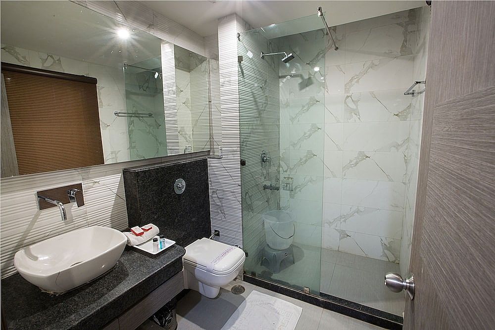 Hotel Narula's Aurrum Deluxe Double or Twin Room 7