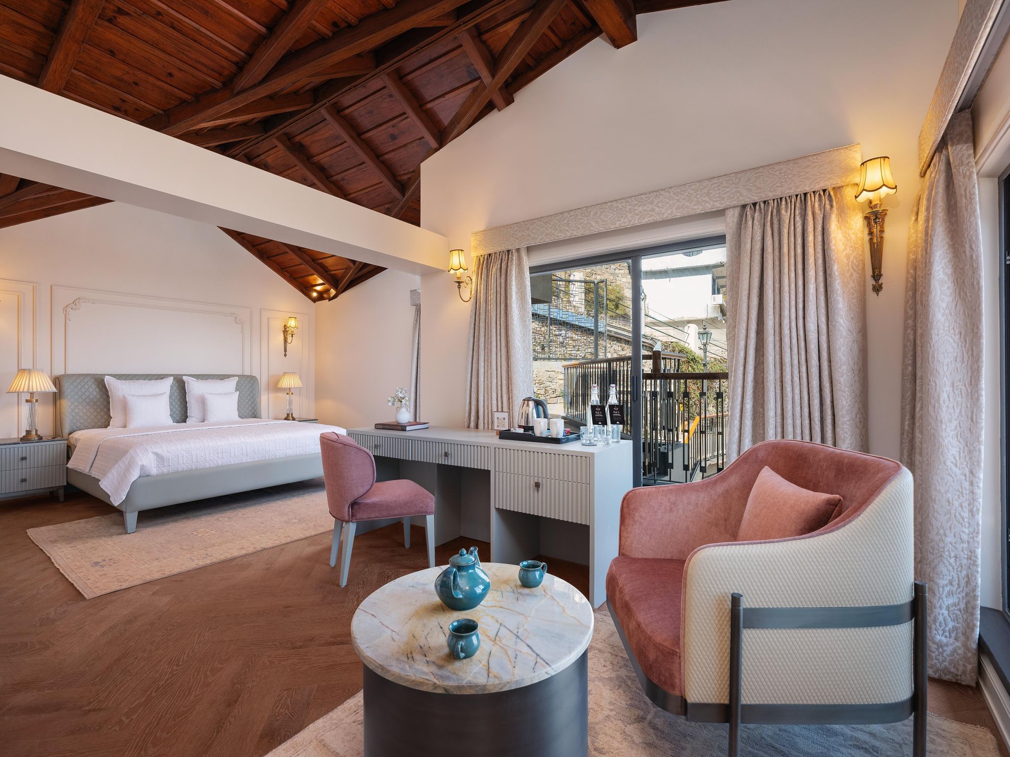 Luxury Suite