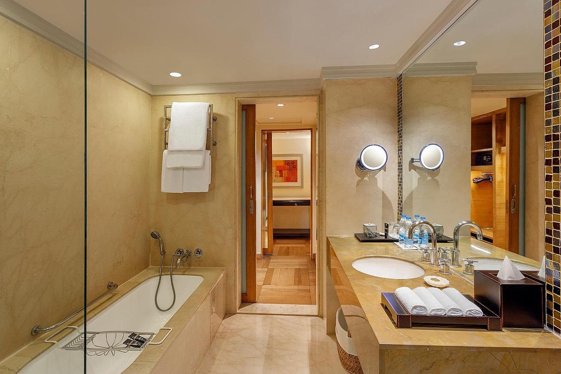 ITC One, Executive level, Larger Guest room, 1 King