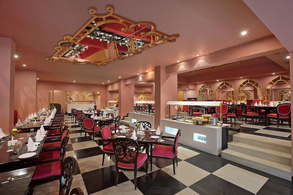 undefined Hotel Clarks Shiraz 3