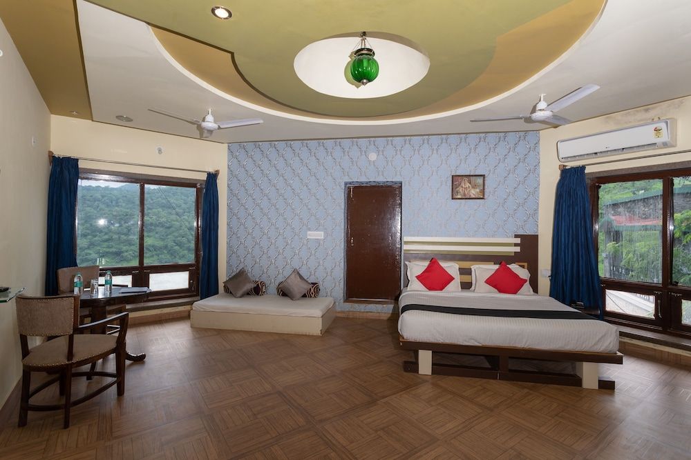 Luxury Suite