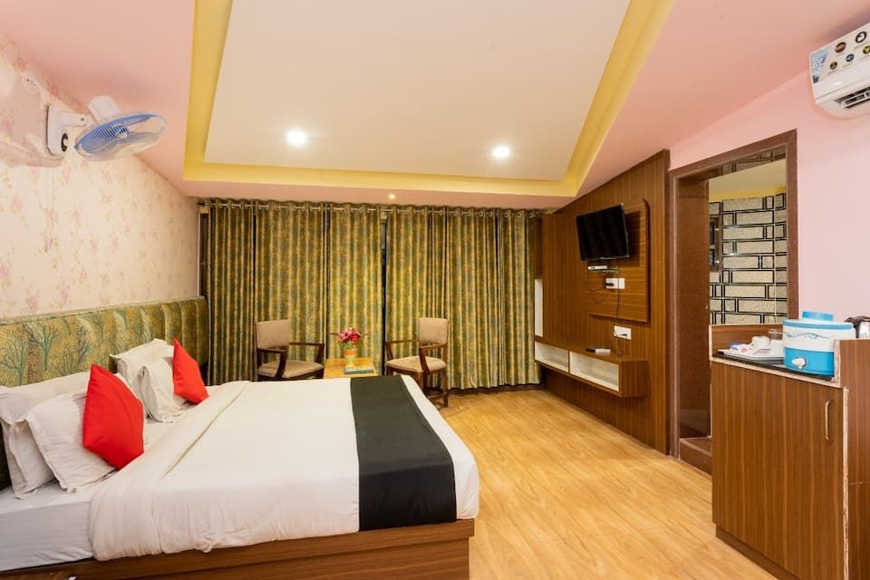 Super Deluxe Mountain View Room With Balcony