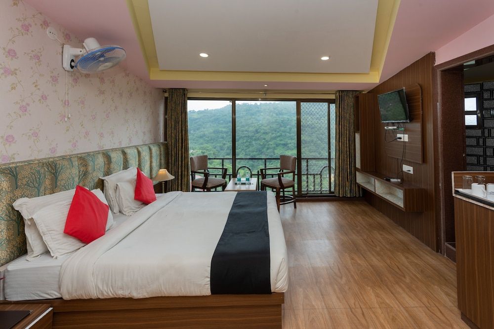 Superior Room, Mountain View