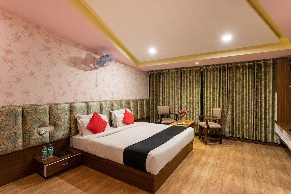 Superior Room, Mountain View