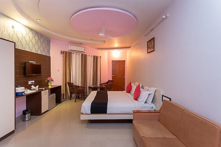 Mountain View Super Deluxe AC Room