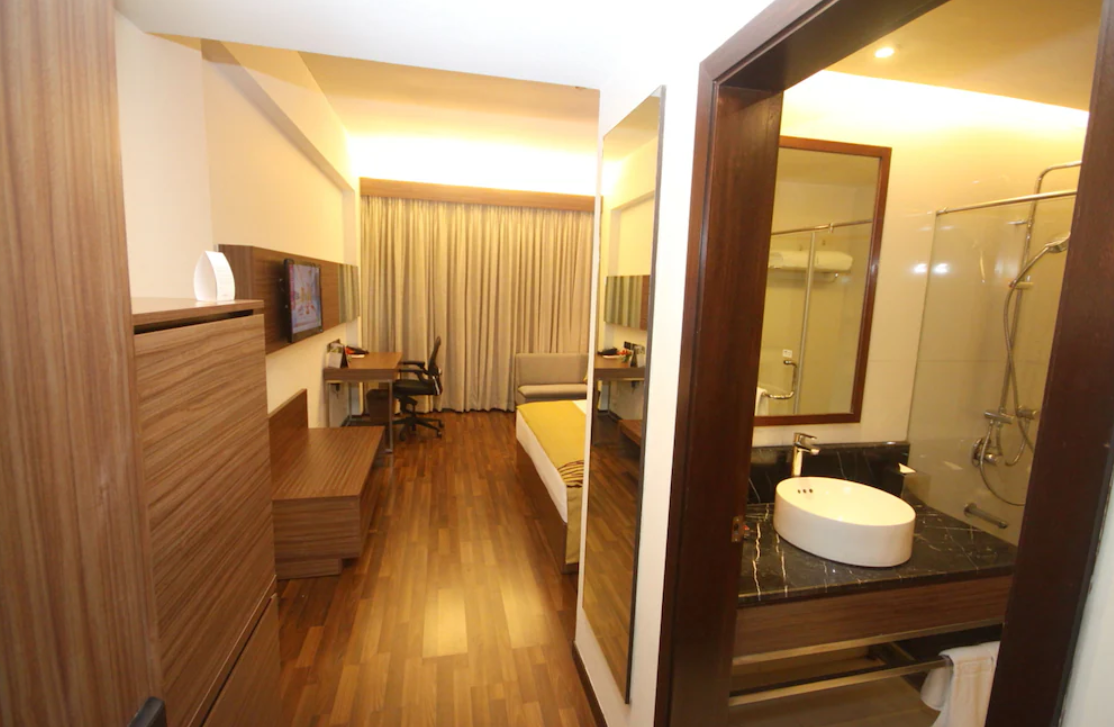 Superior Room King Bed