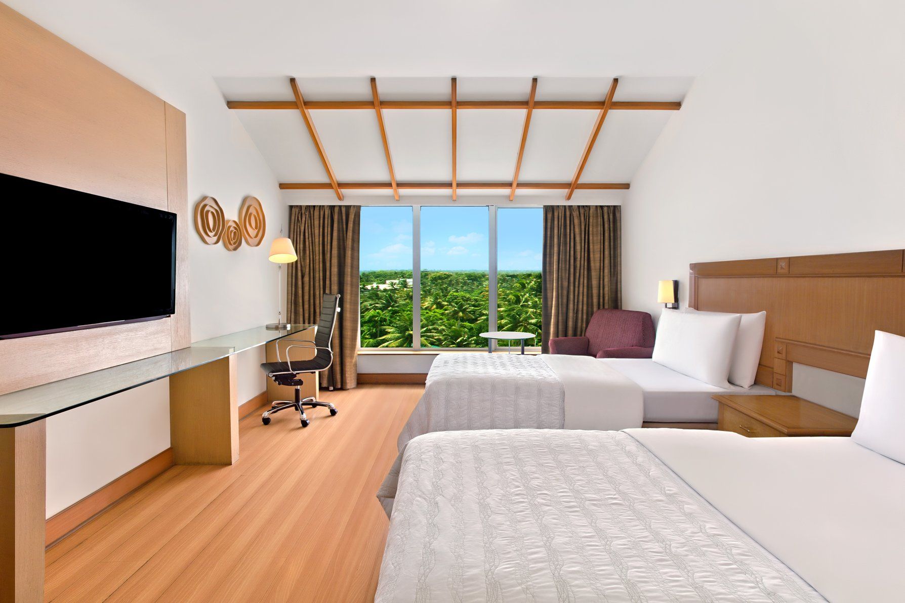 Superior Backwater Guest Room - Backwater View