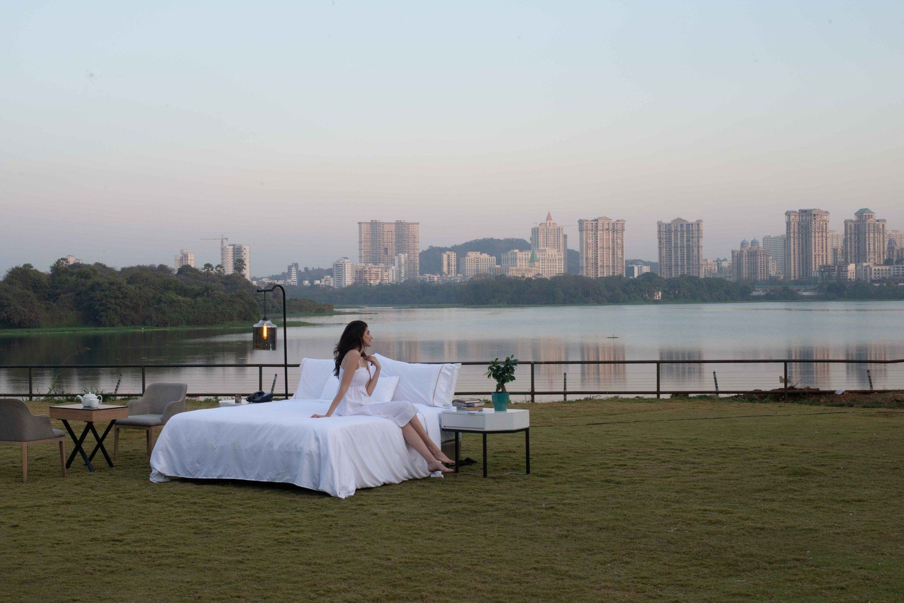 Heavenly bed by the lake