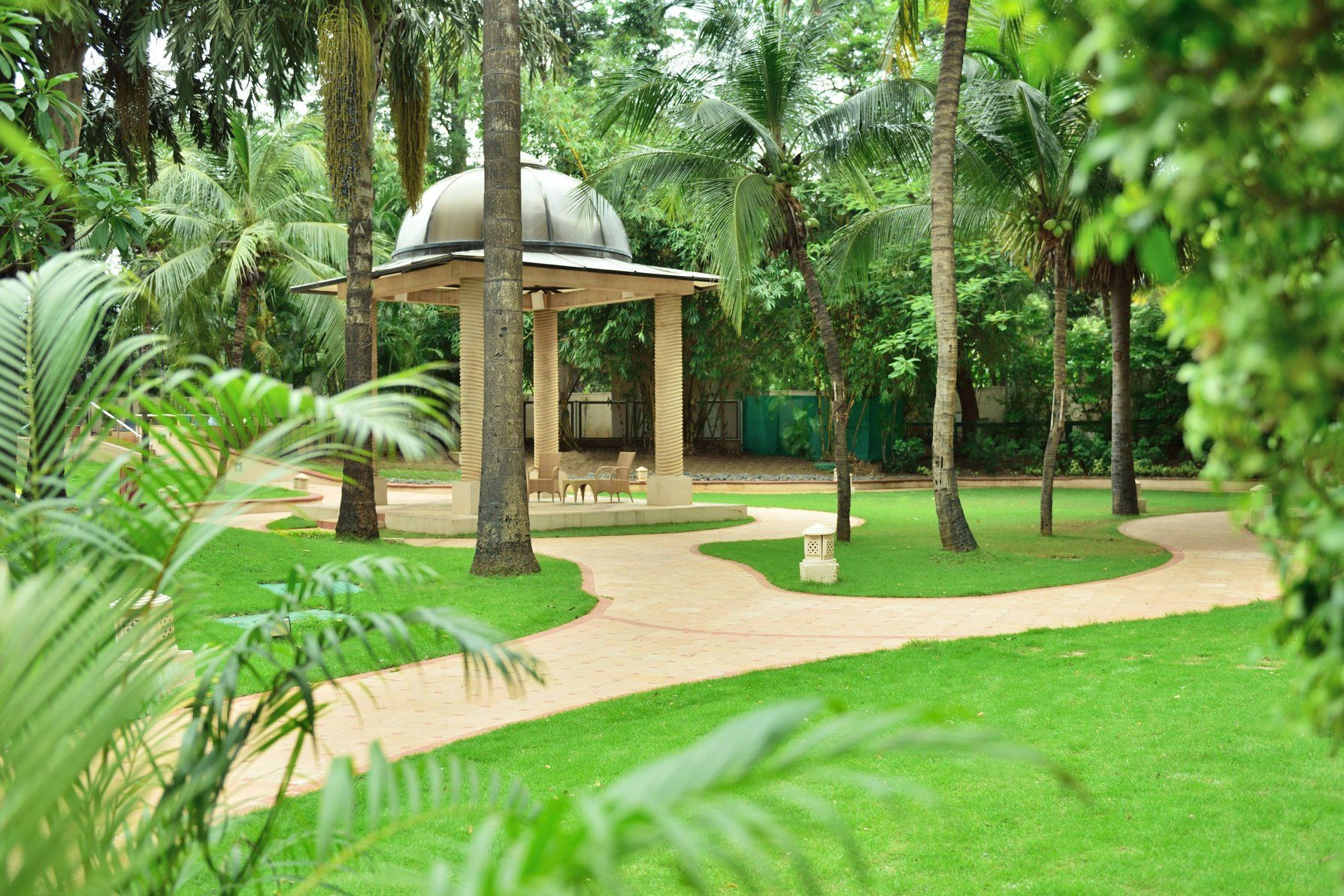 undefined Lakeside Chalet, Mumbai - Marriott Executive Apartments 2
