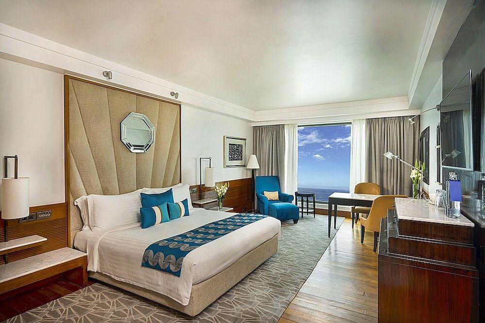 Premium Room, 1 King Bed, Sea View