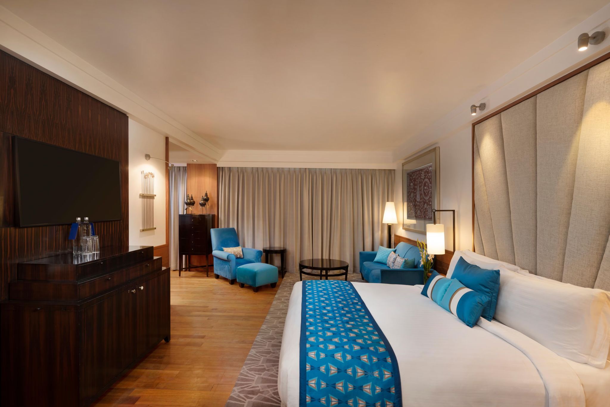 JUNIOR SUITE DOUBLE BED EXTRABED WITH VIEW BAY VIEW