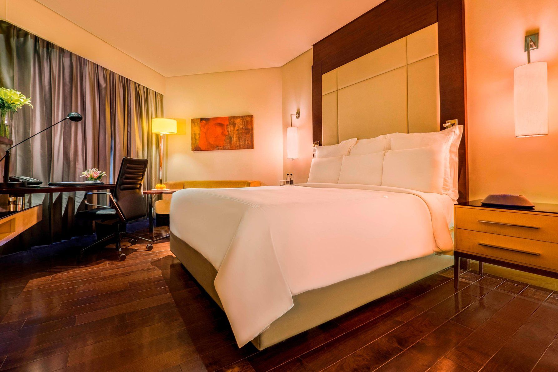 JW Marriott Mumbai Juhu Guest room, 1 King, City view 2