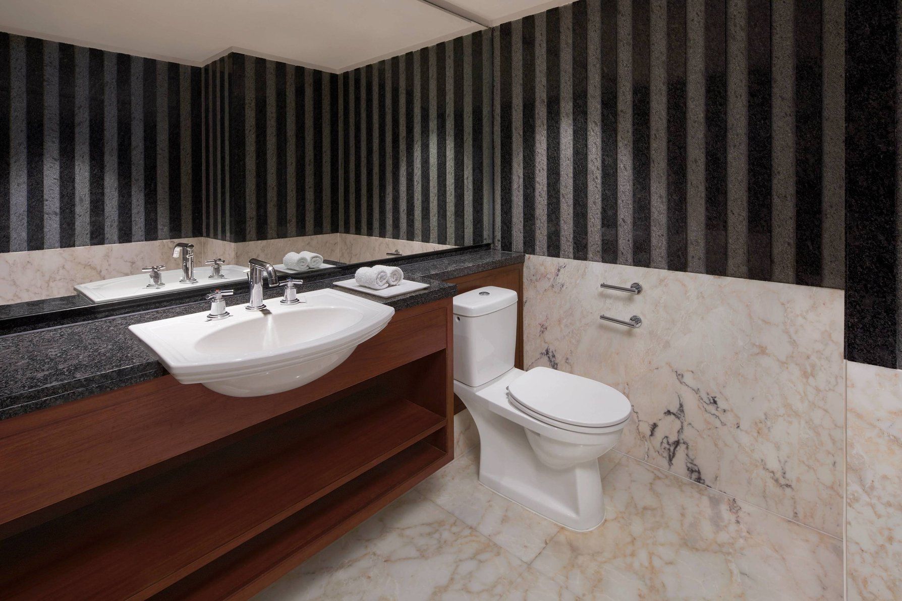 undefined Hyderabad Marriott Hotel & Convention Centre 8