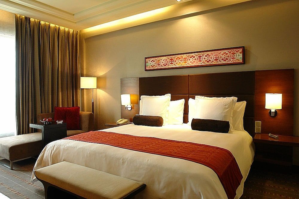 Crowne Plaza Hotel Gurgaon, an IHG Hotel Standard Room, 1 King Bed, Smoking, City View 6