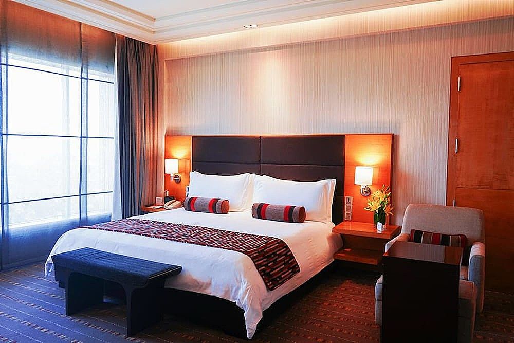 Crowne Plaza Hotel Gurgaon, an IHG Hotel Standard Room, 1 King Bed, Smoking, City View 5