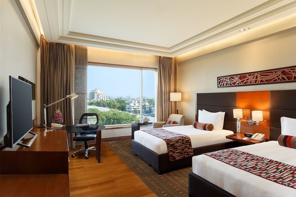 Crowne Plaza Hotel Gurgaon, an IHG Hotel Standard Room, 2 Twin Beds, Accessible 3