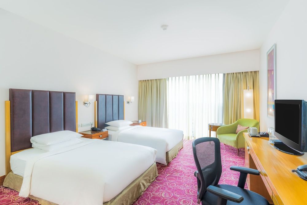 Courtyard by Marriott Hyderabad Superior Room, 2 Twin Beds 5