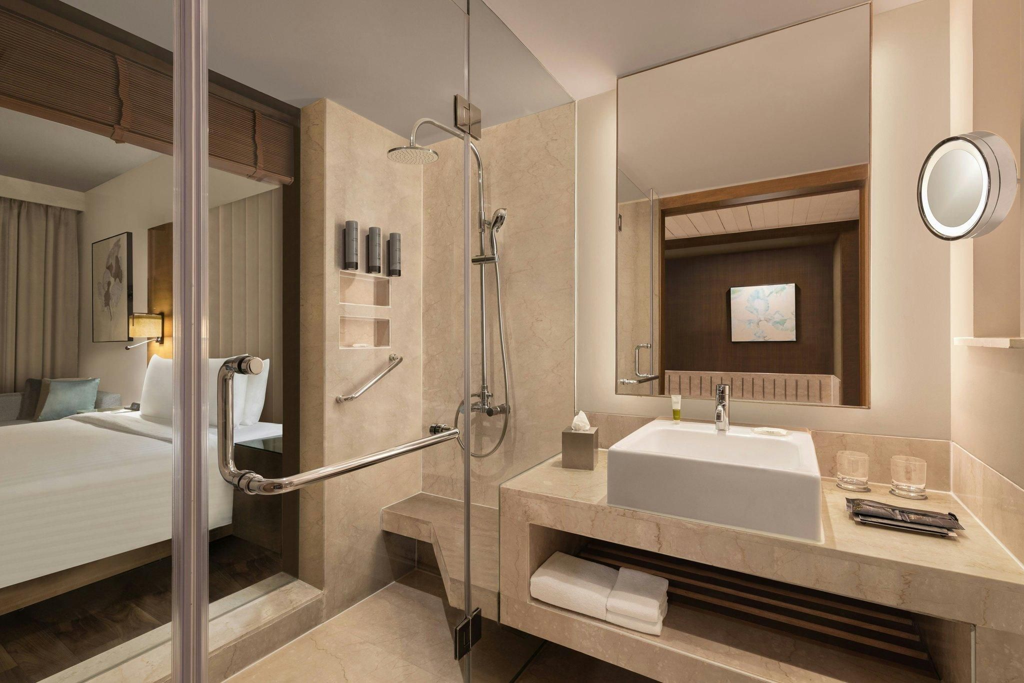 Guest Room, 1 King