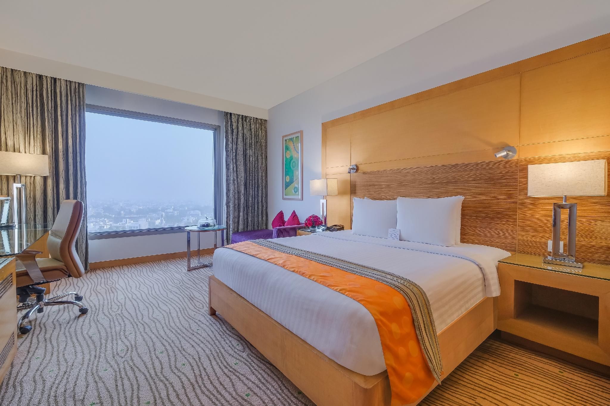 Club lounge access, Club Guest room, 1 King, High floor