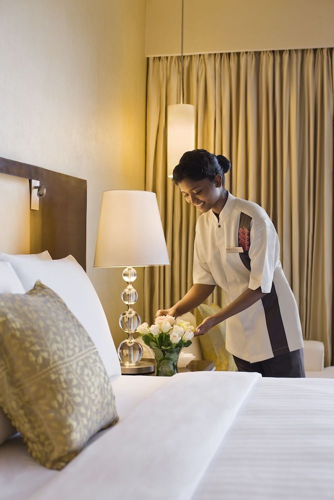 Courtyard by Marriott Mumbai International Airport Deluxe Room, 1 King Bed 4